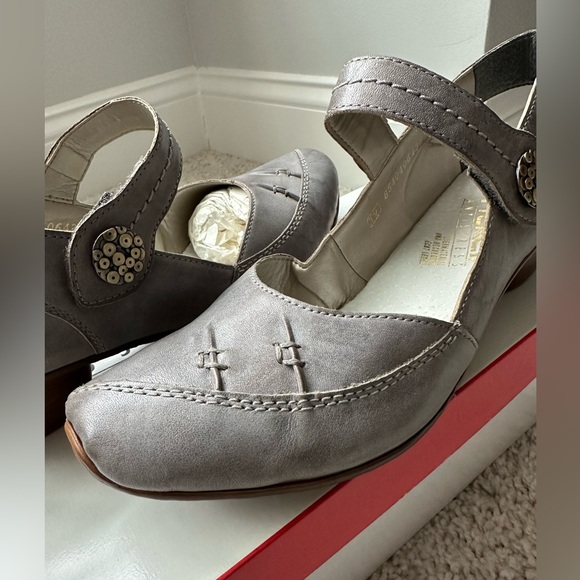EUC Rieker AntiStress “Mirjam” Mary Jane Heels - Picture 2 of 8